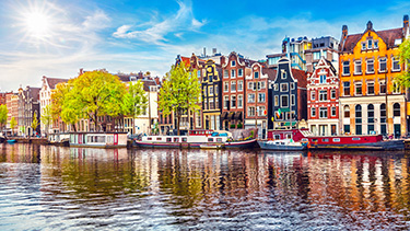 Netherlands canal and buildings