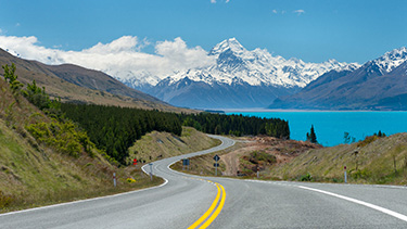 New Zealand mountains and lake