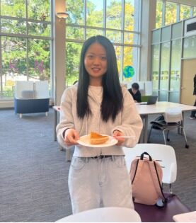 Pies and postcards bring students closer at WesternIC